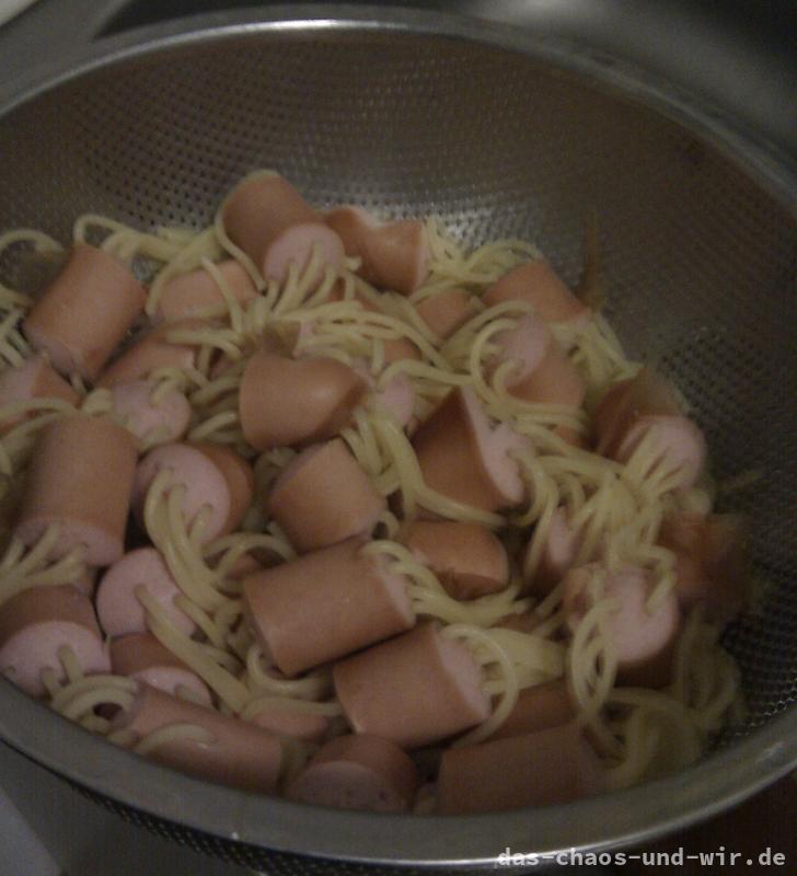 Spaghetti mit Wurst