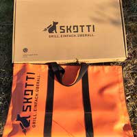 Karton und Tasche des Skotti Gasgrill