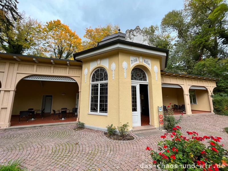 Eingang der Trinkhalle im Kurpark