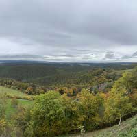 Blick vom Panoramaweg um die Leuchtenburg