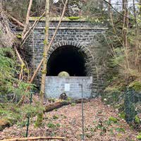 Alter Eisenbahntunnel im Höllental